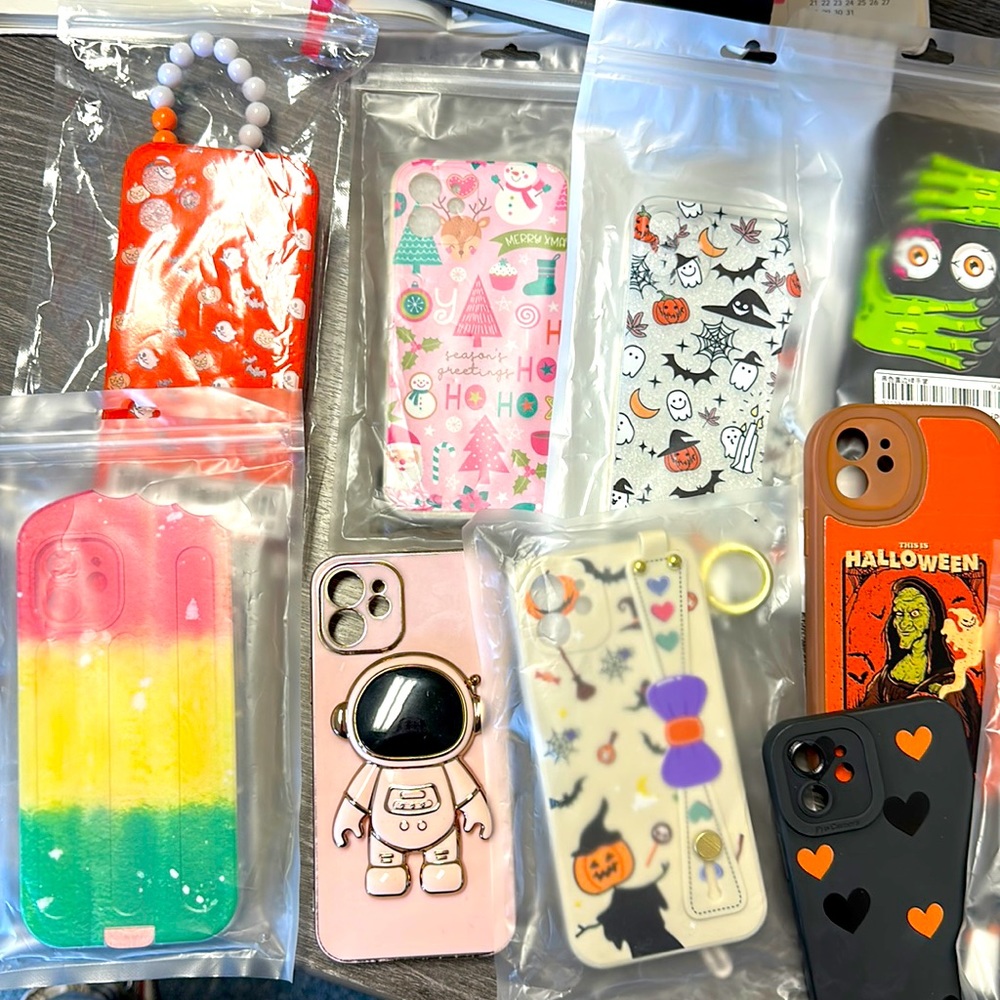 15 IPhone 12 cases. 9 of them have never been used.